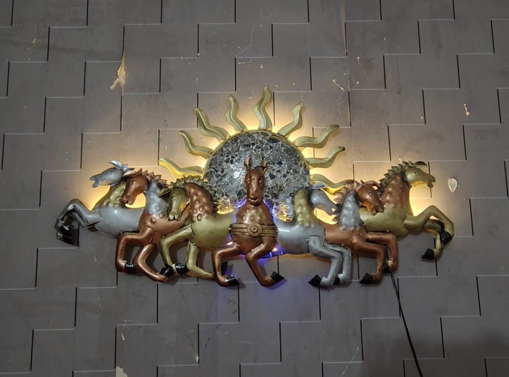 7 HORSE SUN  RUNNIING MULTICOLUR