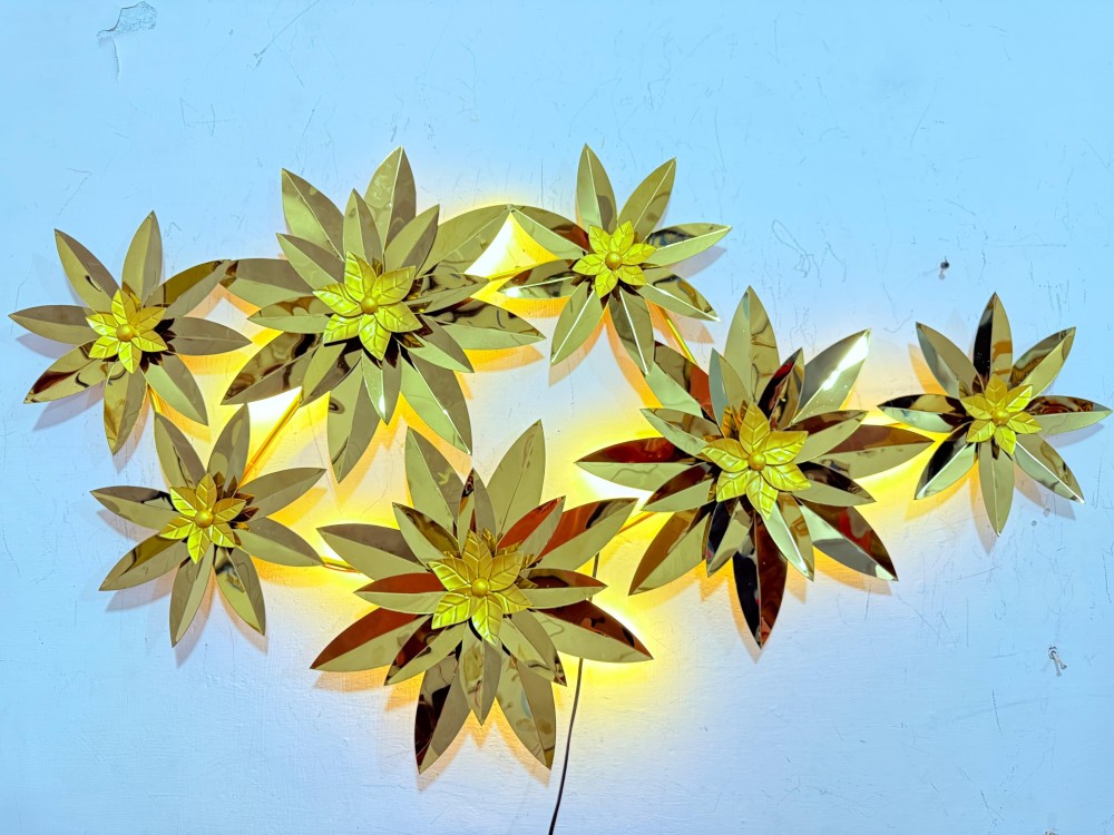 7 STAR METAL WALL FLOWER WITH LED
